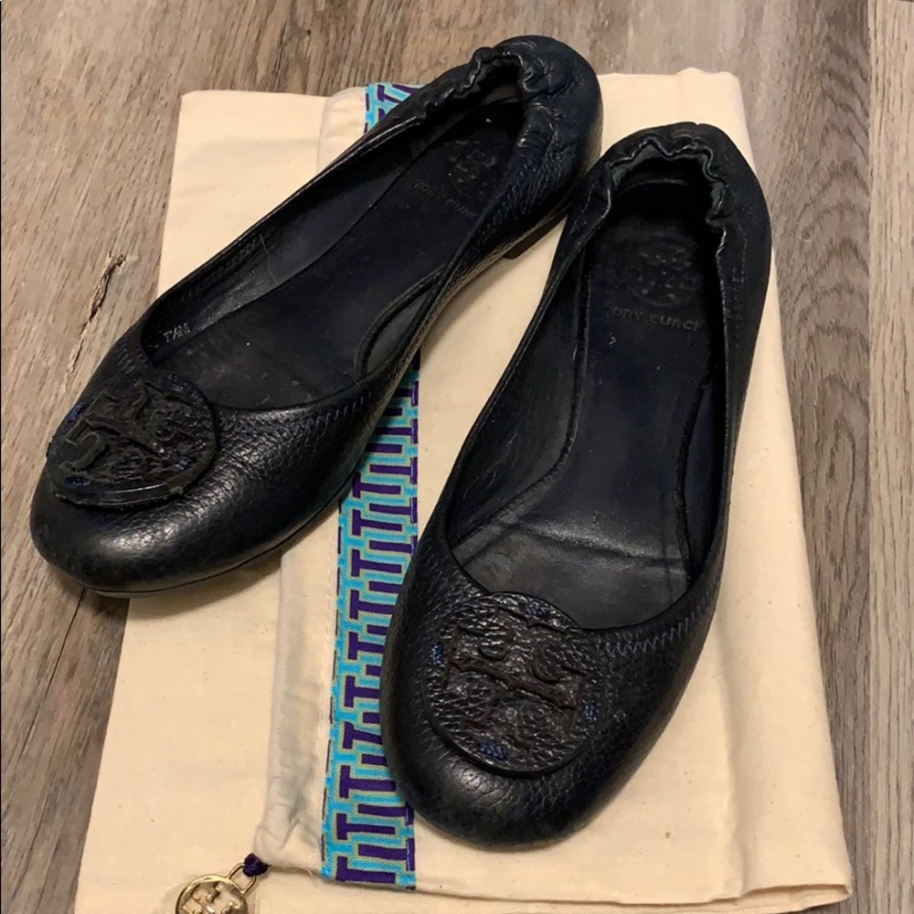 Good Used Condition Tory Burch Navy Revas